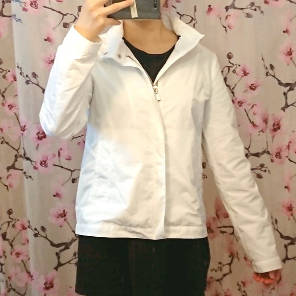 🚫SOLD🚫 Geox Italian Patent Respira Water Repellent White Jacket - Picture 4 of 9